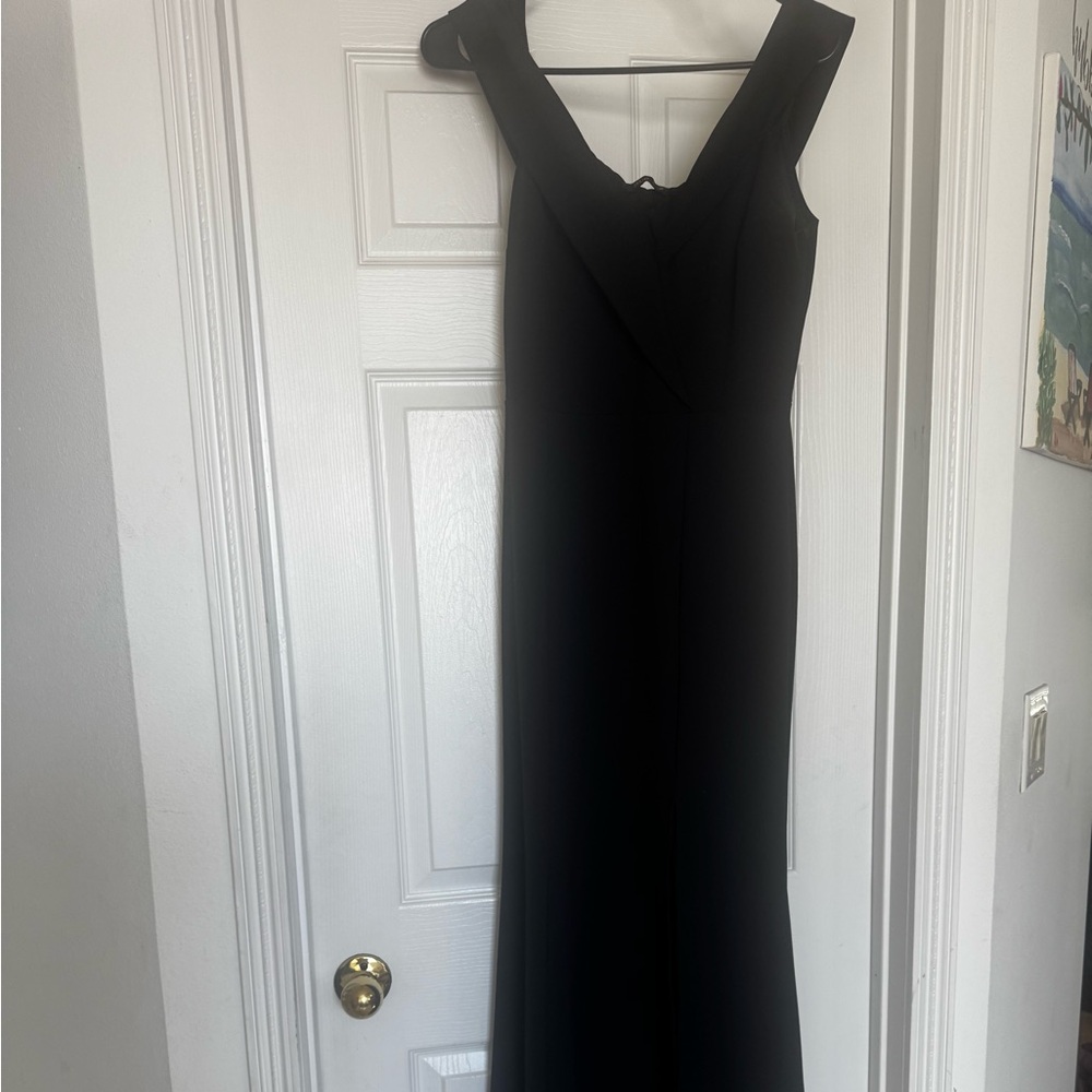 Elegant Black V-Neck Maxi Dress